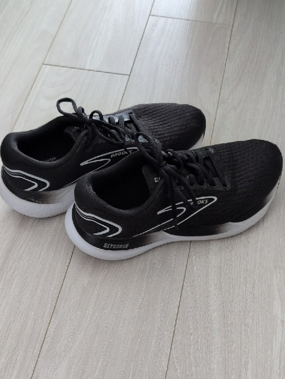 Brooks Glycerin 21 Running Shoes - Picture 2 of 6